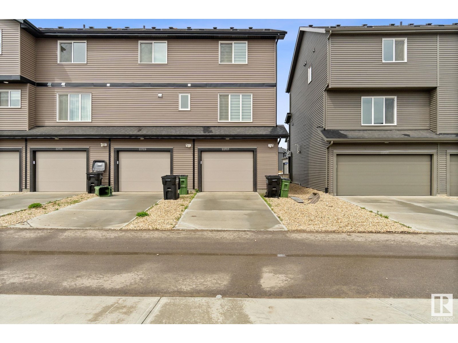 Photo 30 of 22727 84 Av Nw, Edmonton AB