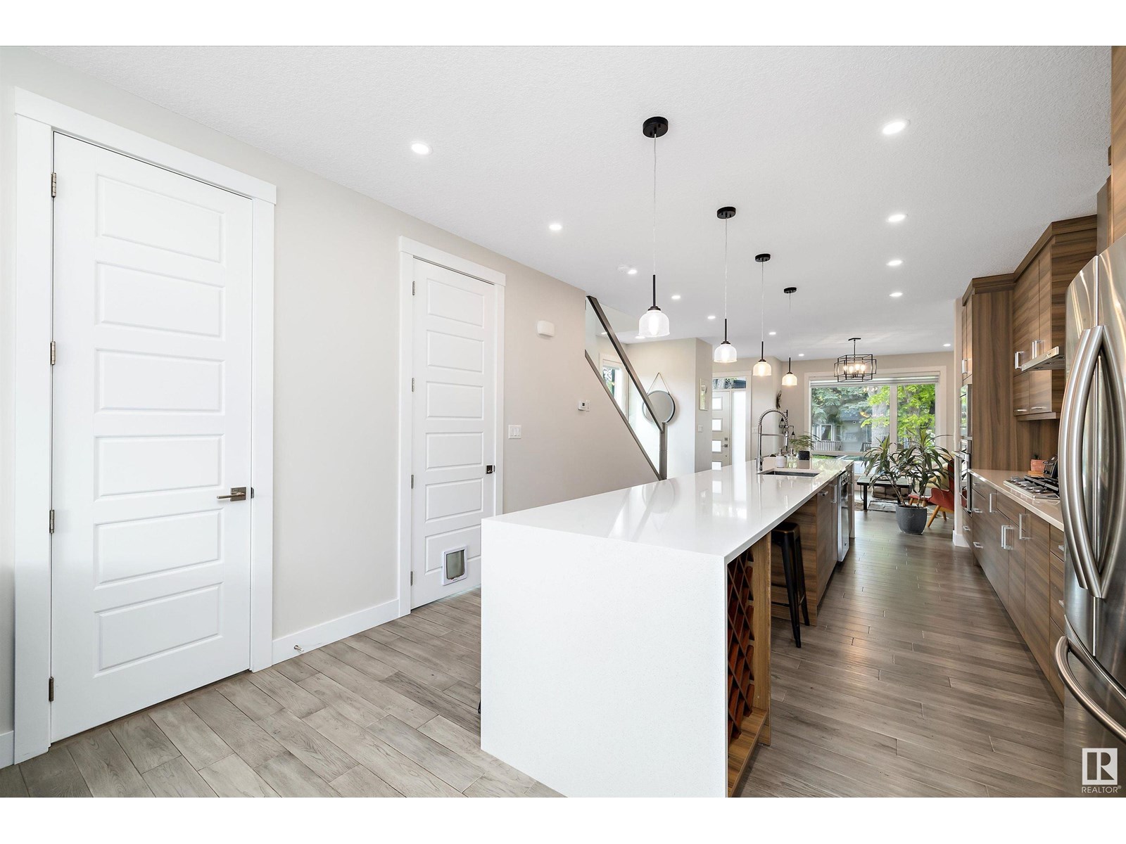 Photo 9 of 10917 79 Av Nw, Edmonton AB