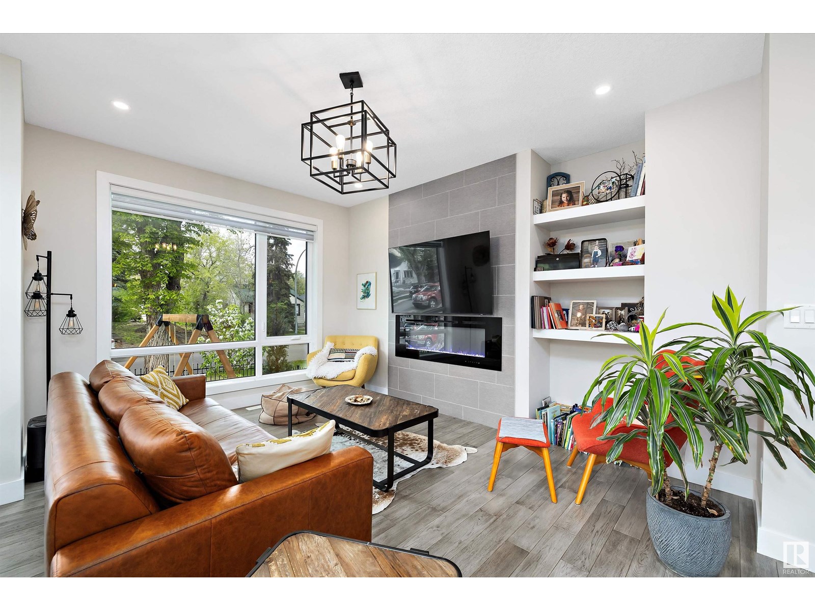 Photo 4 of 10917 79 Av Nw, Edmonton AB