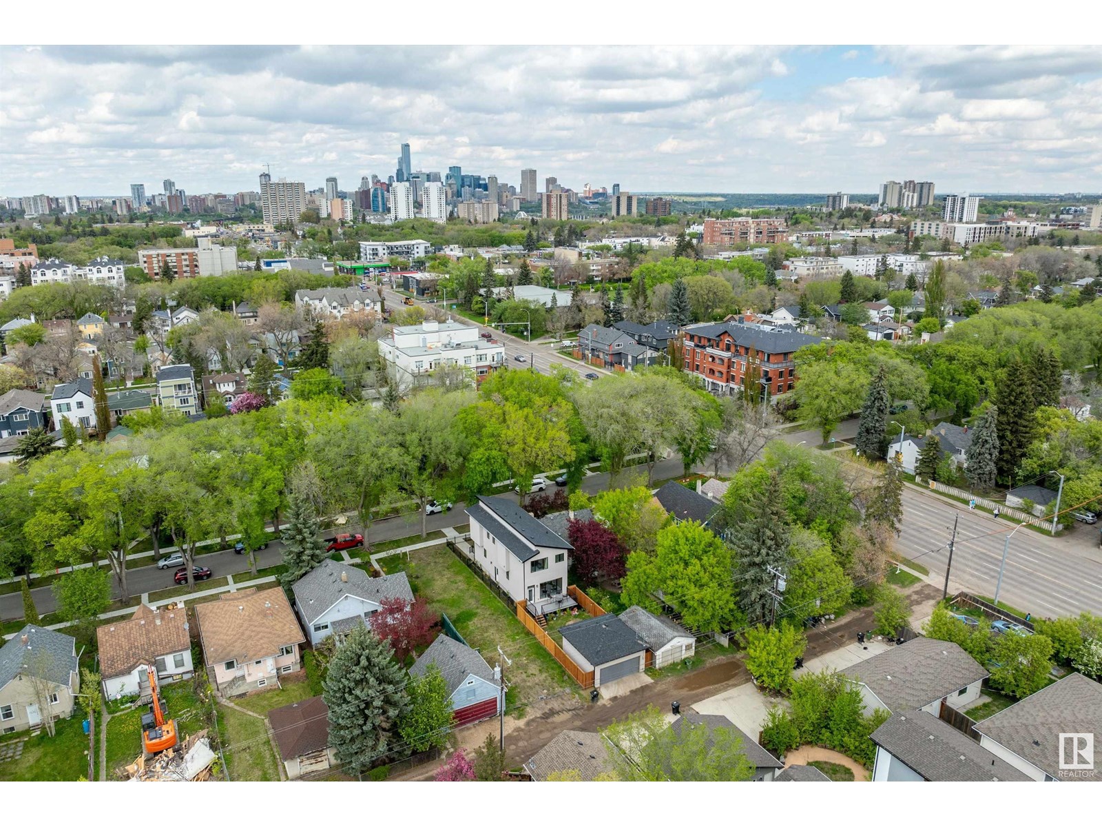 Photo 52 of 10917 79 Av Nw, Edmonton AB