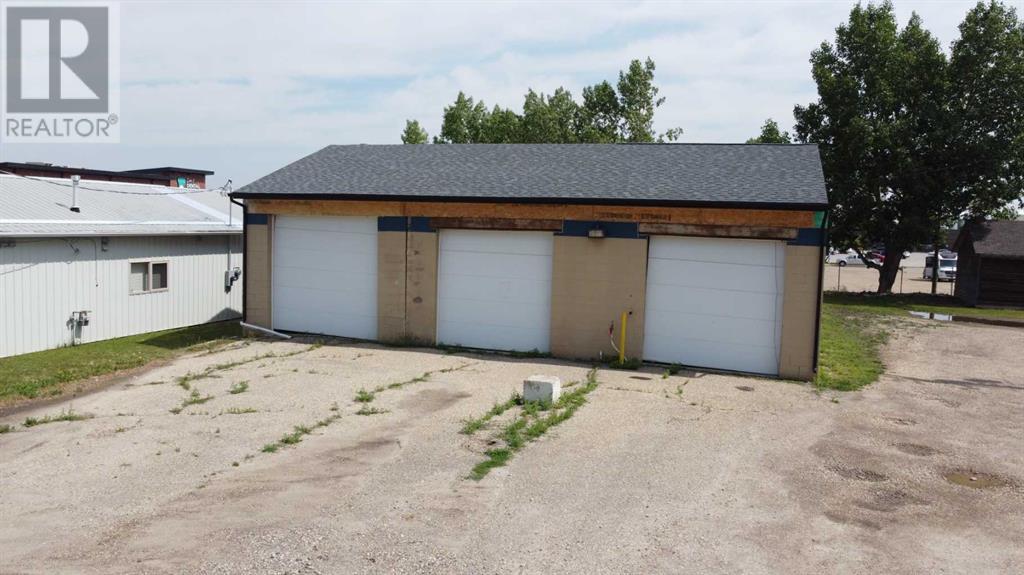 Photo 30 of 5120 49th Avenue, Innisfail AB