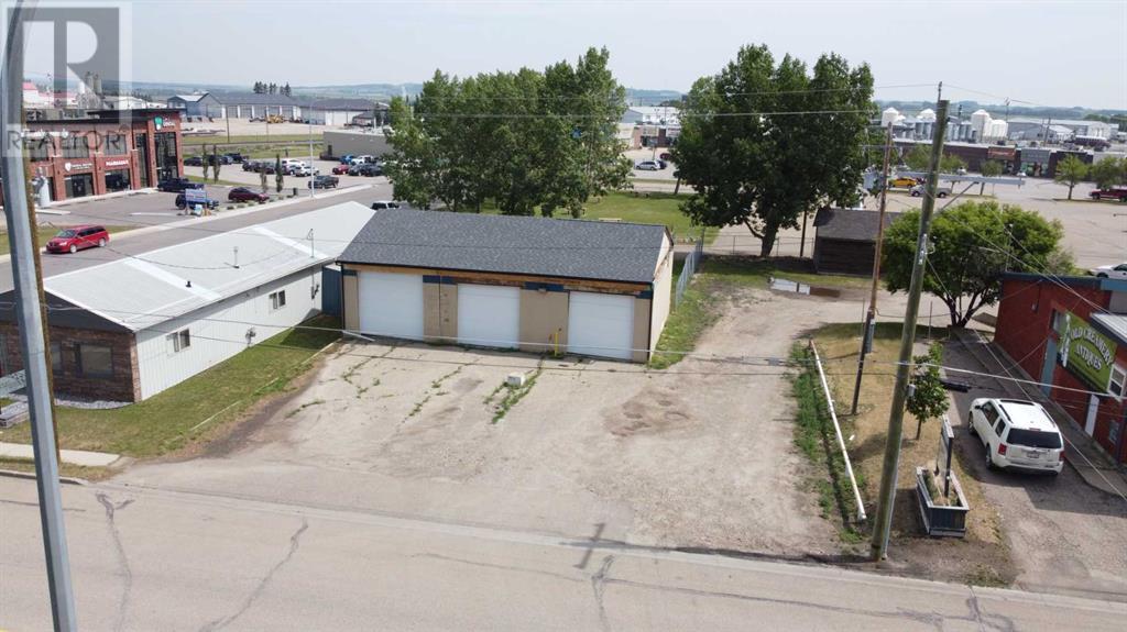 Photo 31 of 5120 49th Avenue, Innisfail AB