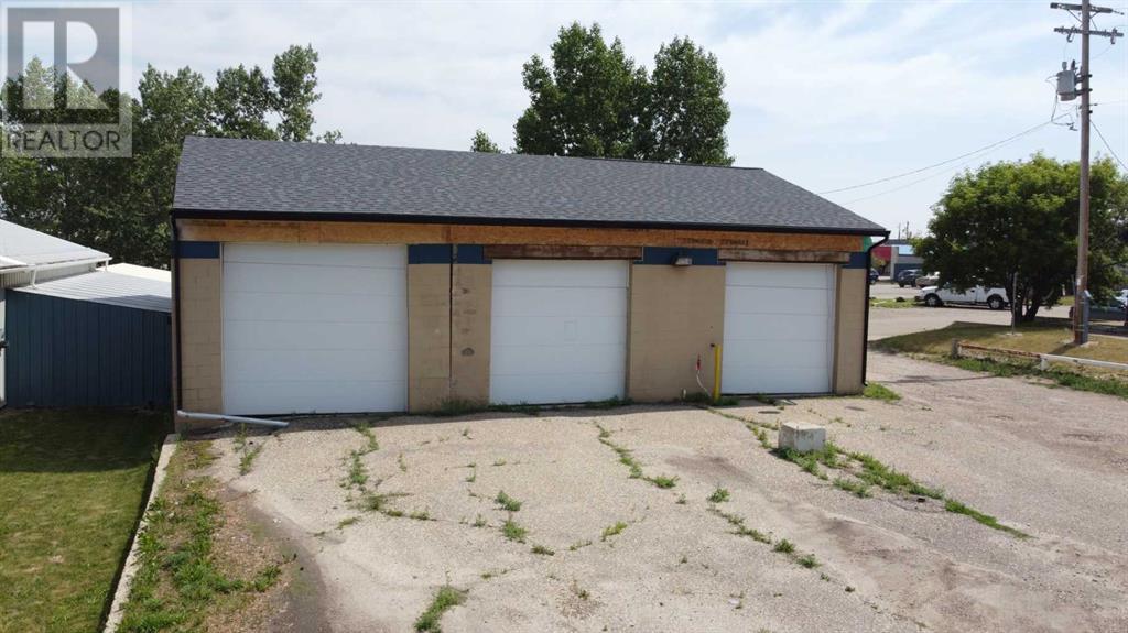 Photo 24 of 5120 49th Avenue, Innisfail AB