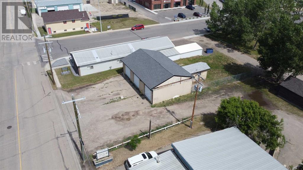 Photo 37 of 5120 49th Avenue, Innisfail AB