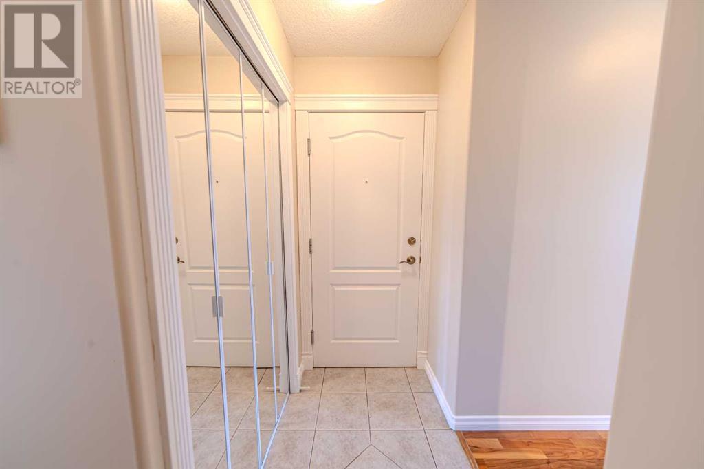Single Family House for Sale in    Street NE Renfrew Calgary 