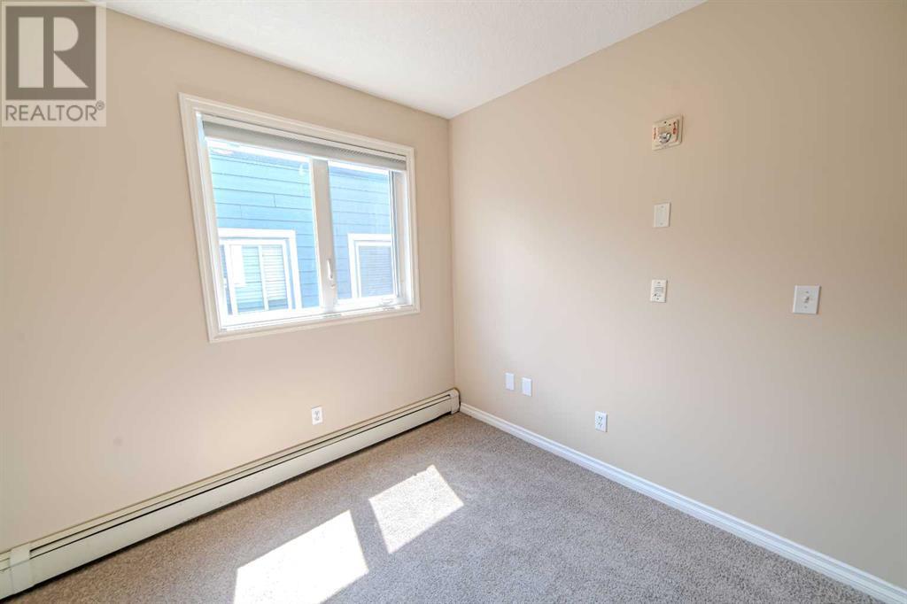 Single Family House for Sale in    Street NE Renfrew Calgary 