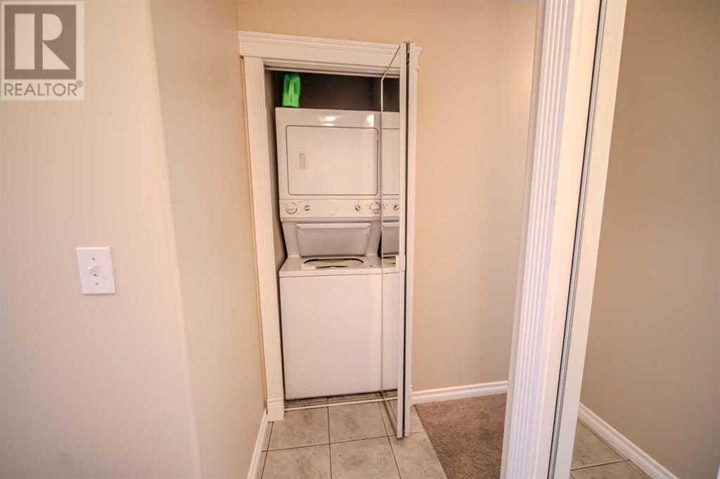 Single Family House for Sale in    Street NE Renfrew Calgary 