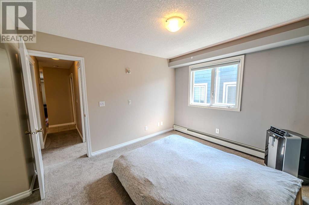 Single Family House for Sale in    Street NE Renfrew Calgary 