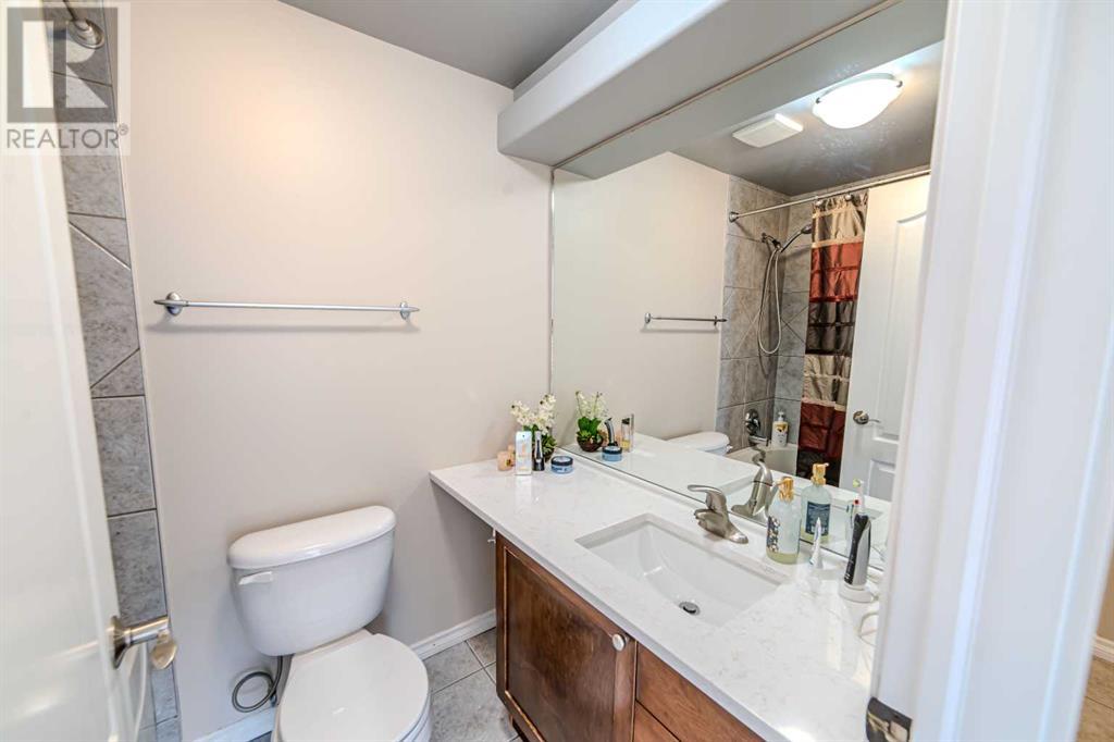 Single Family House for Sale in    Street NE Renfrew Calgary 