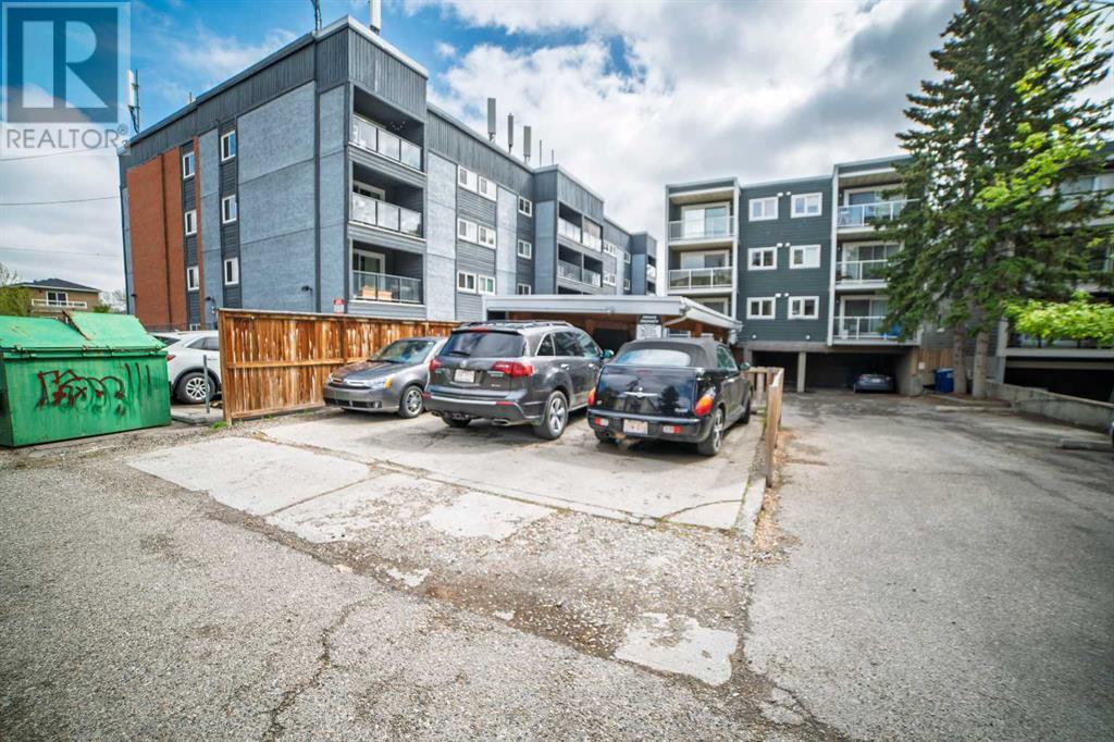Single Family House for Sale in    Street NE Renfrew Calgary 