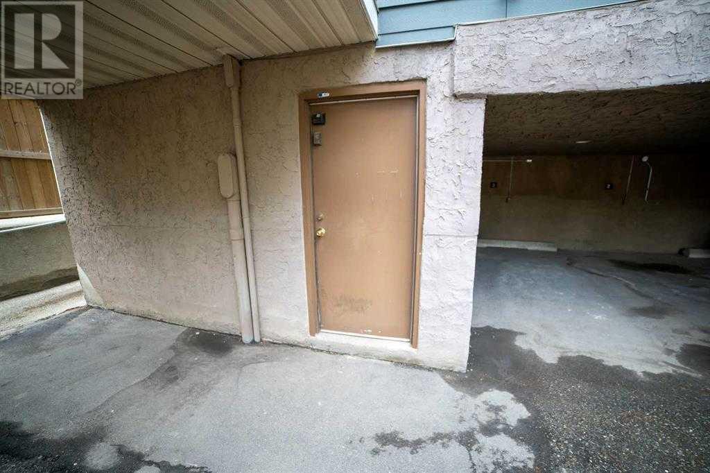 Single Family House for Sale in    Street NE Renfrew Calgary 