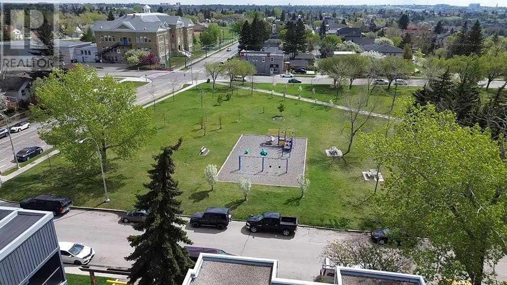 Single Family House for Sale in    Street NE Renfrew Calgary 