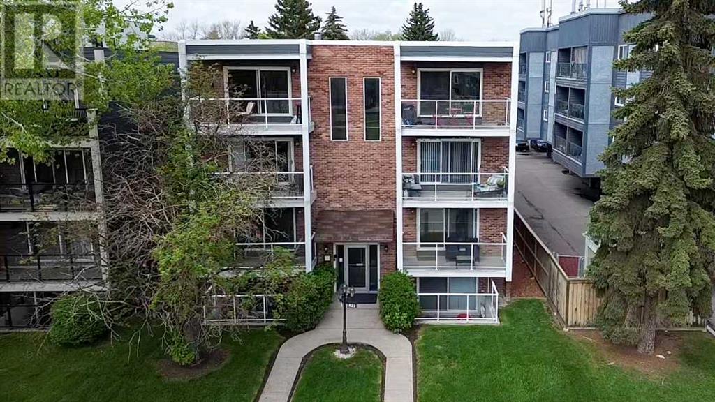 Single Family House for Sale in    Street NE Renfrew Calgary 