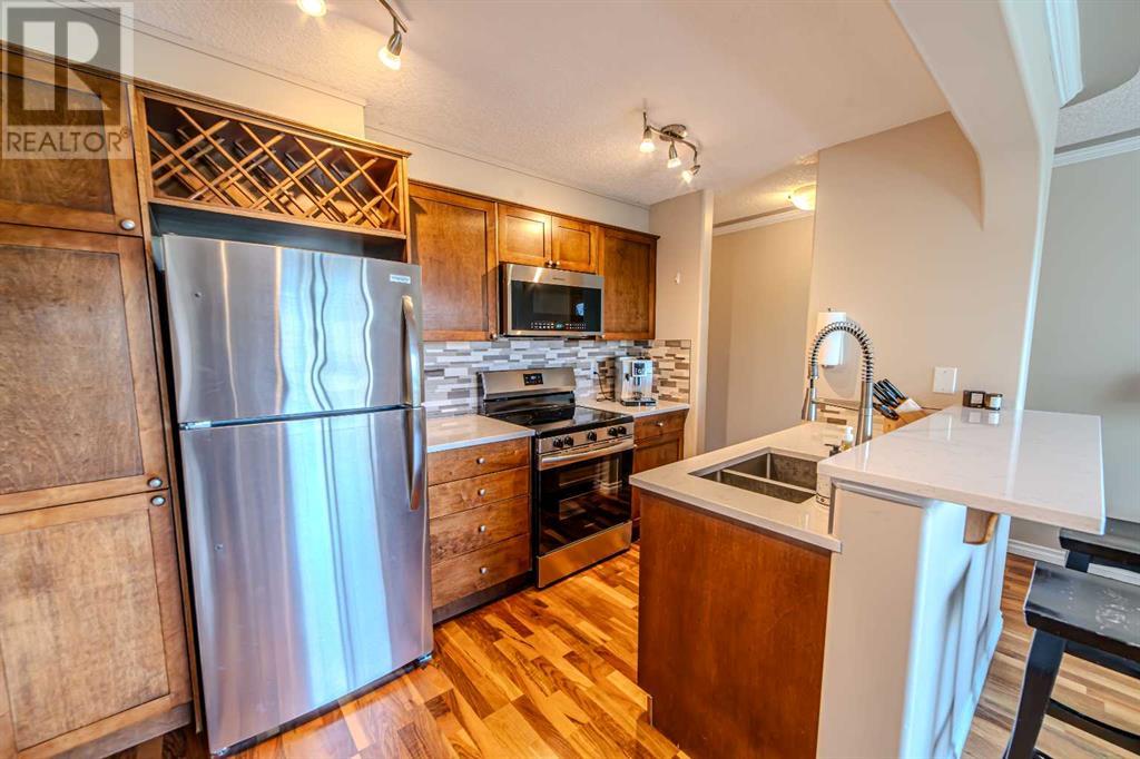 Single Family House for Sale in    Street NE Renfrew Calgary 