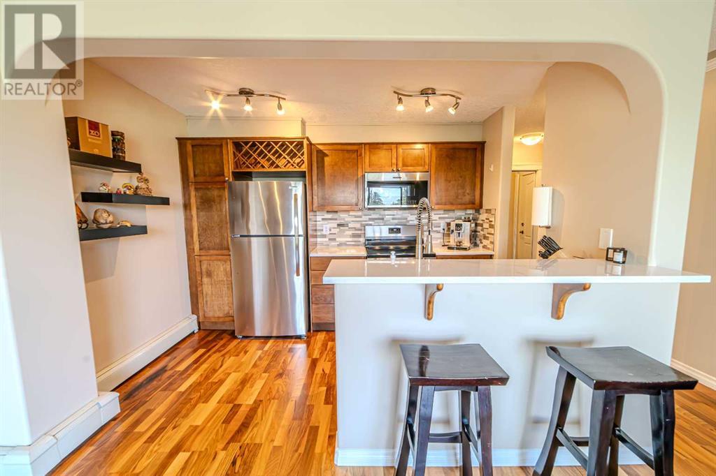 Single Family House for Sale in    Street NE Renfrew Calgary 