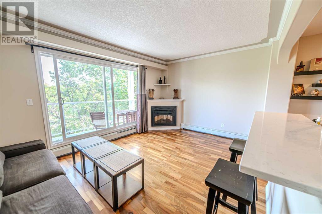 Single Family House for Sale in    Street NE Renfrew Calgary 