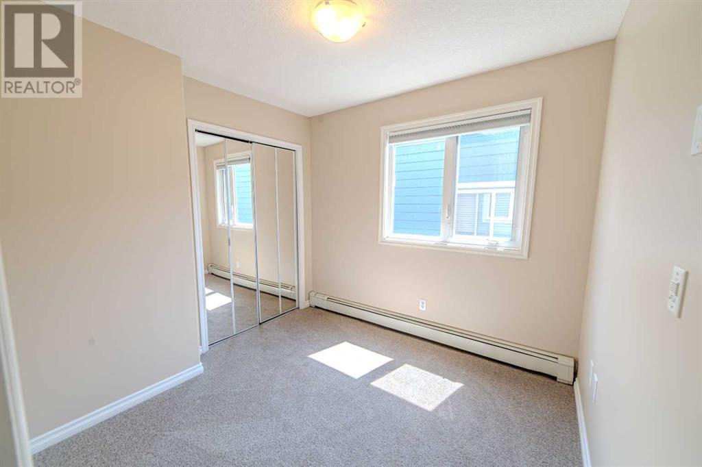 Single Family House for Sale in    Street NE Renfrew Calgary 