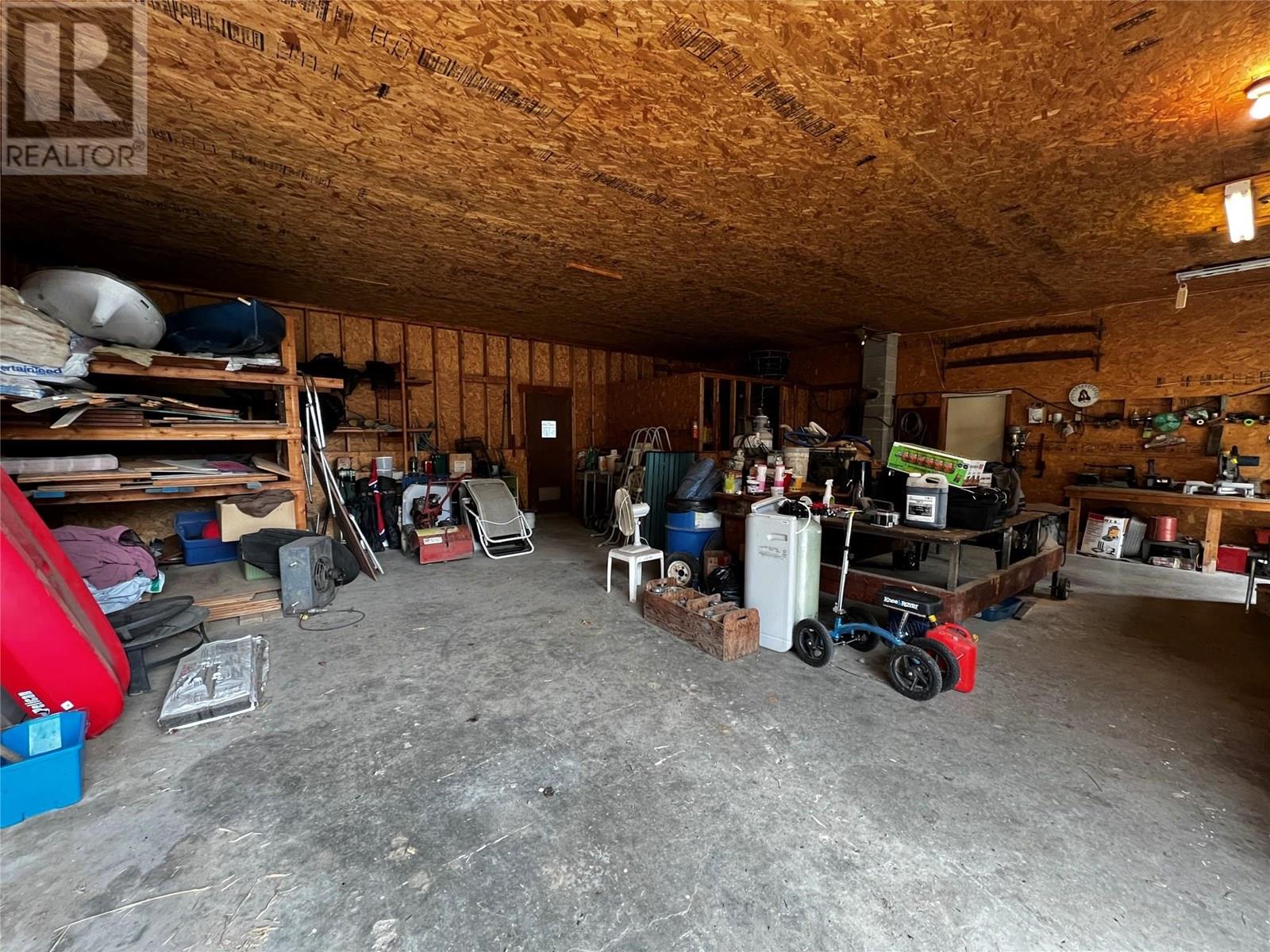  2720 Salmon River Road, Salmon Arm