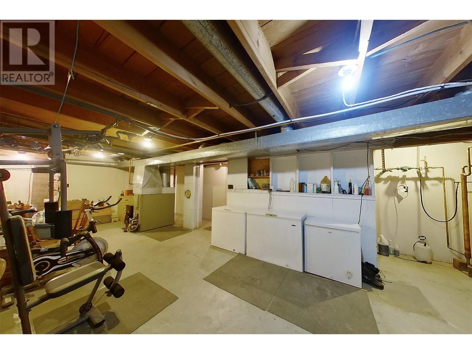  2720 Salmon River Road, Salmon Arm
