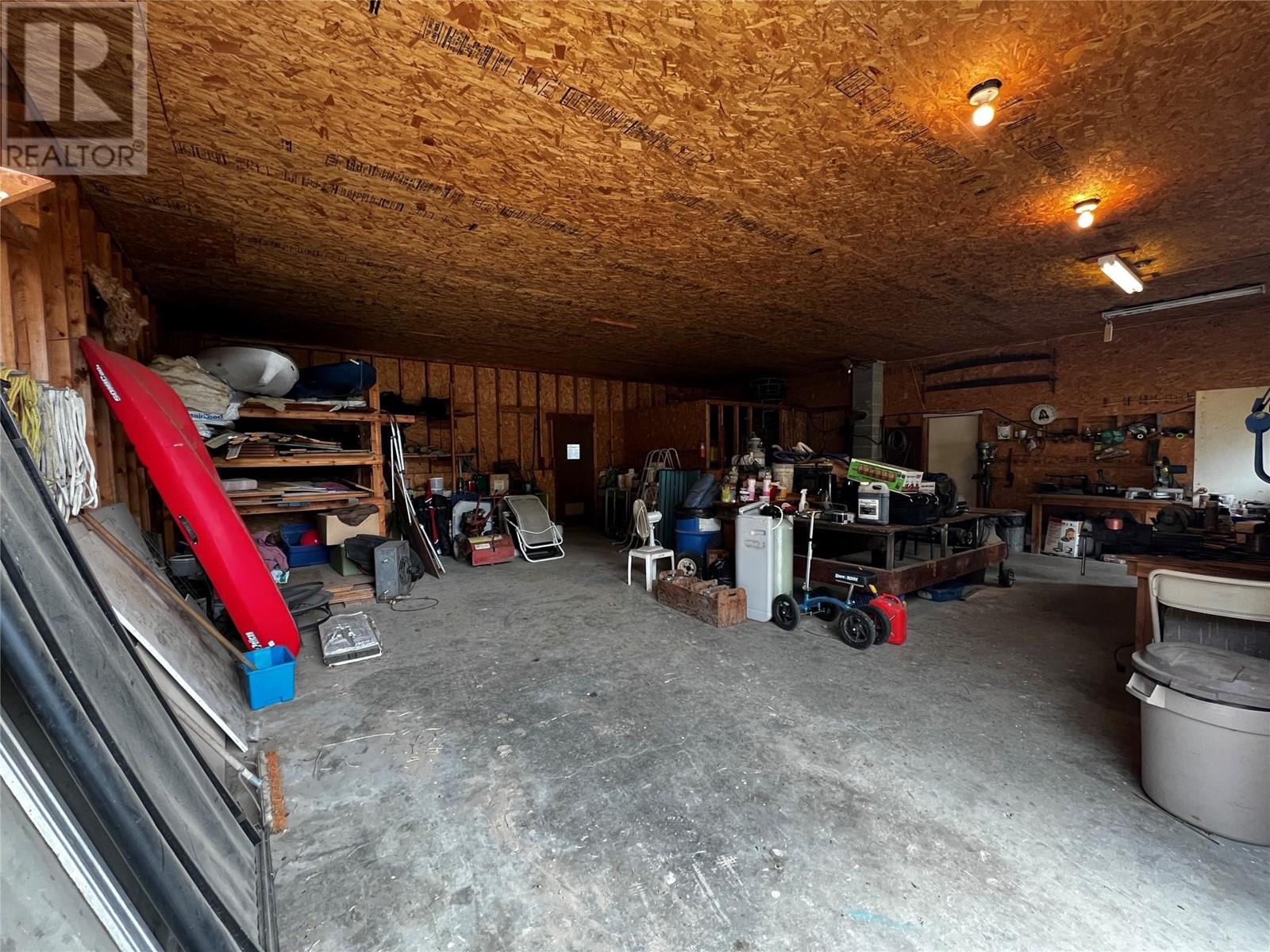  2720 Salmon River Road, Salmon Arm