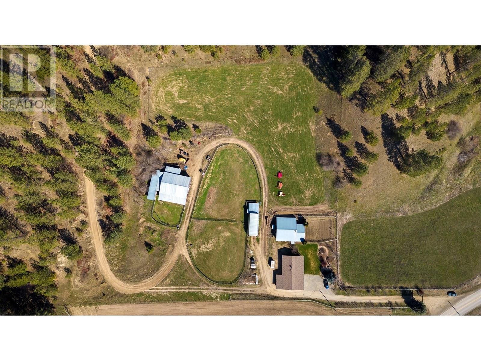  2720 Salmon River Road, Salmon Arm