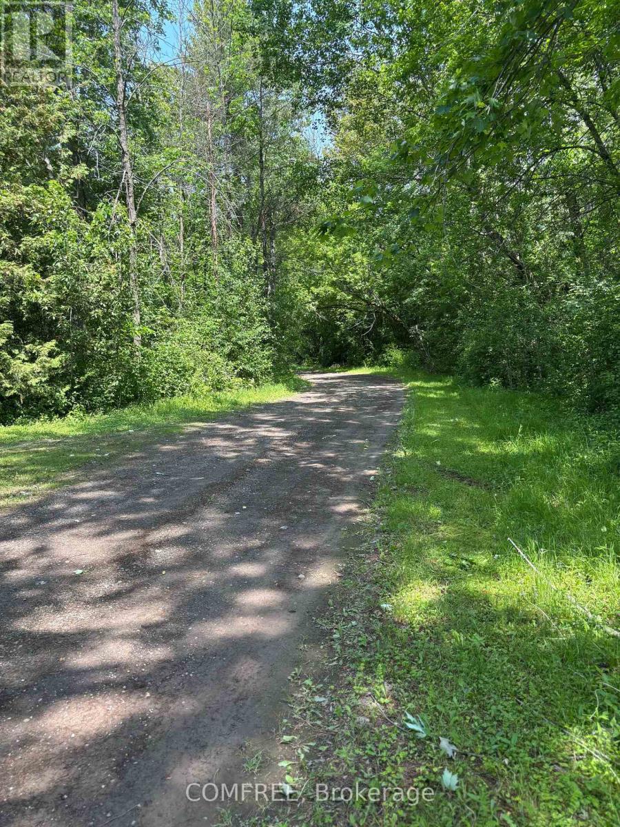 Photo 33 of 72 Corktown Lane, Merrickvillewolford ON