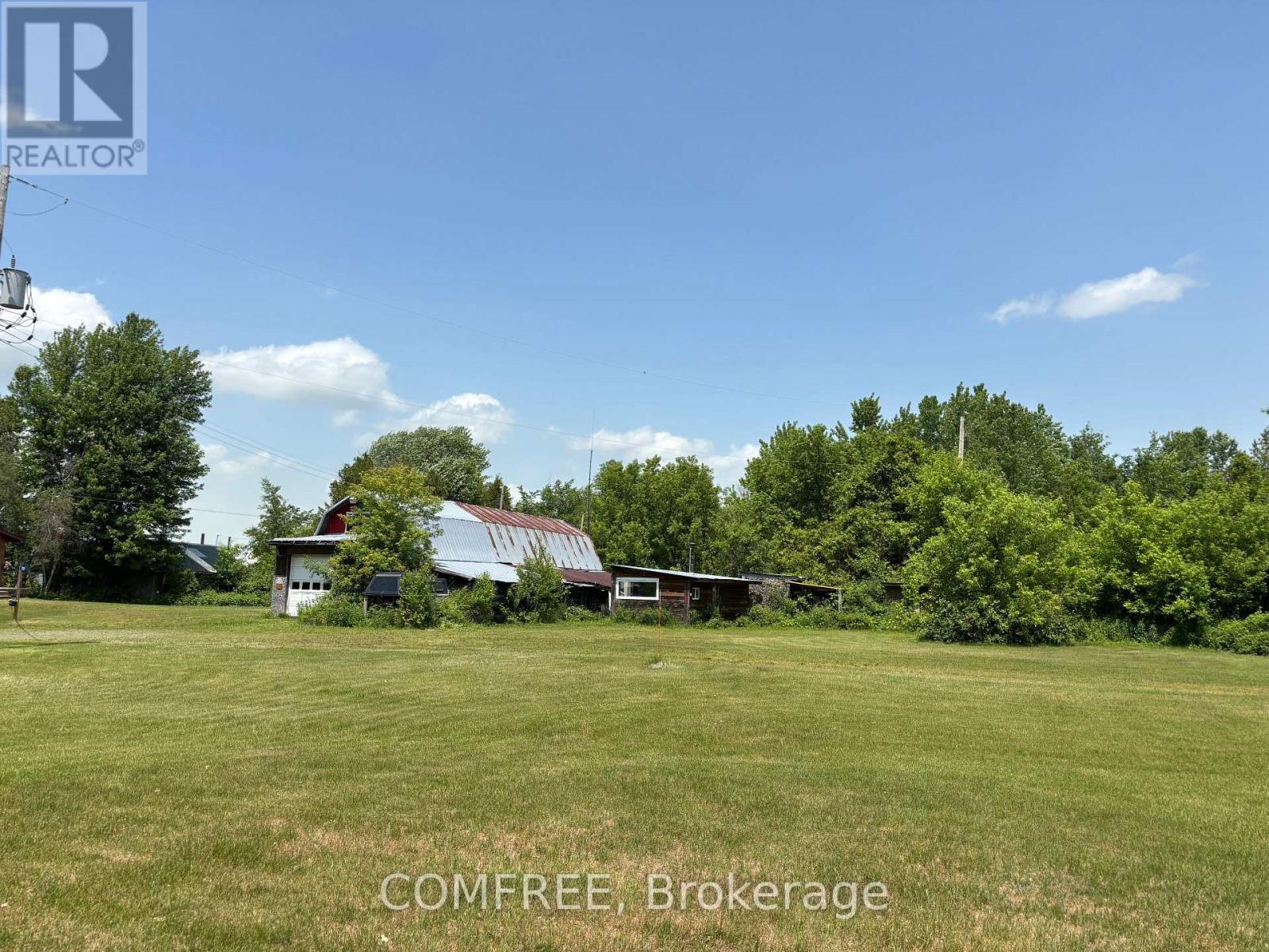 Photo 35 of 72 Corktown Lane, Merrickvillewolford ON