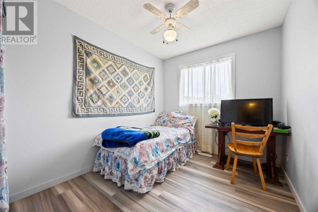 Single Family House 4 Level for Sale in  Taraglen Place NE Taradale Calgary 