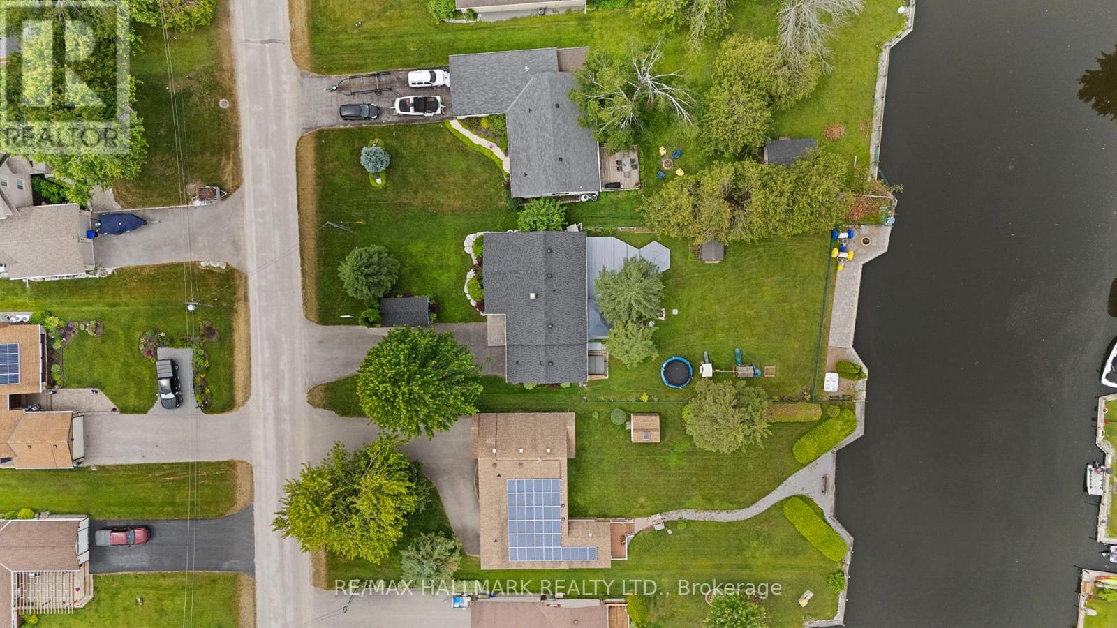 Photo 19 of 13 Pinetree Court, Ramara ON