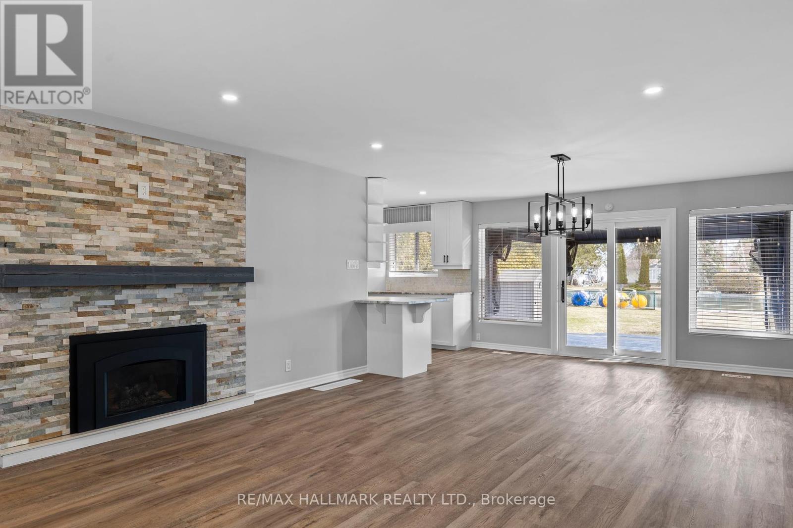Photo 36 of 13 Pinetree Court, Ramara ON