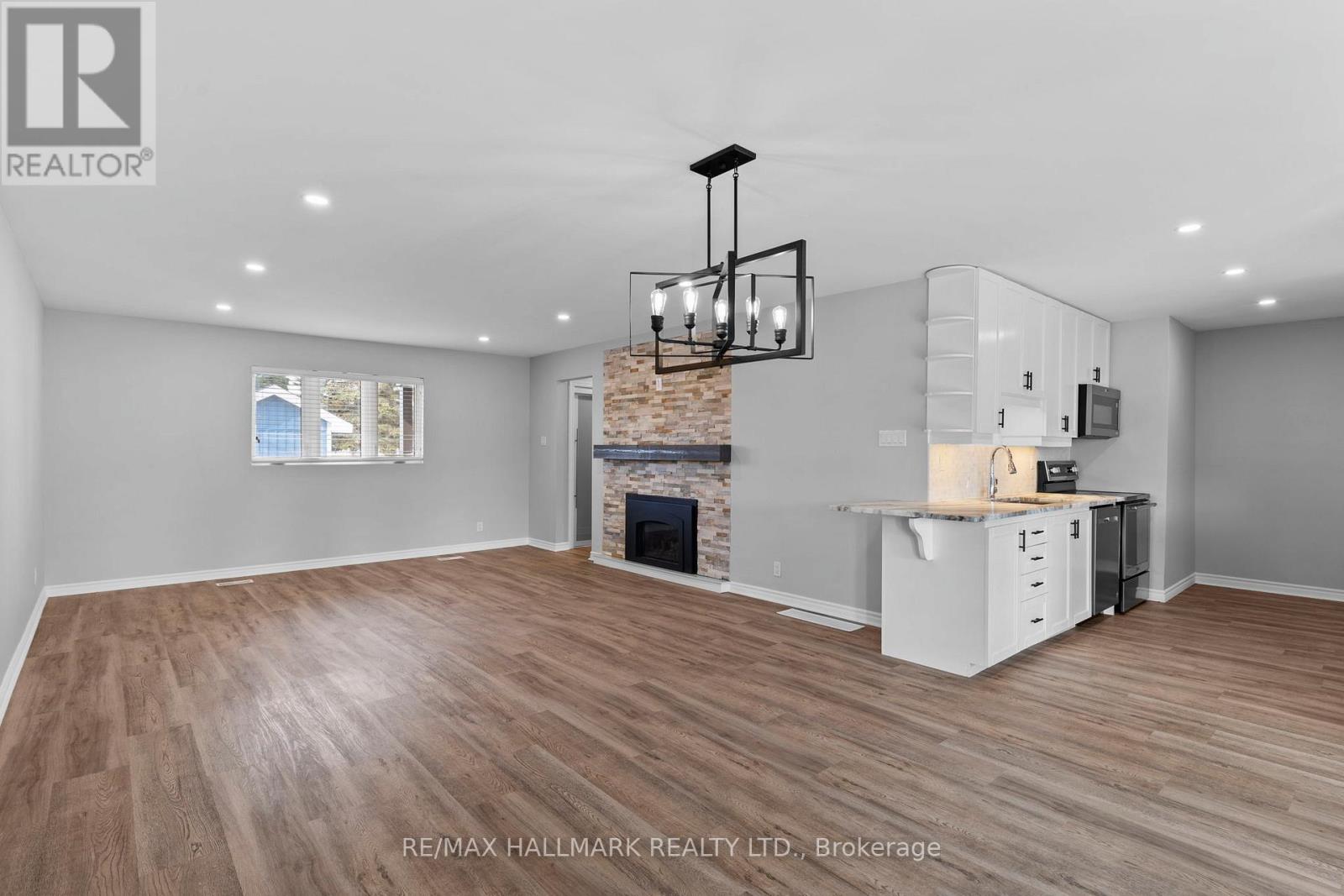 Photo 21 of 13 Pinetree Court, Ramara ON