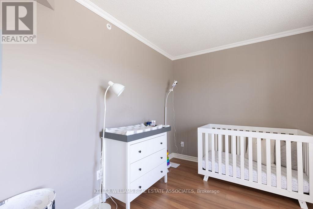 Photo 10 of 411 4003 Kilmer Drive, Burlington ON