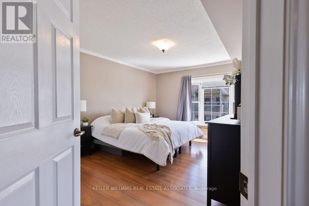 Photo 13 of 411 4003 Kilmer Drive, Burlington ON