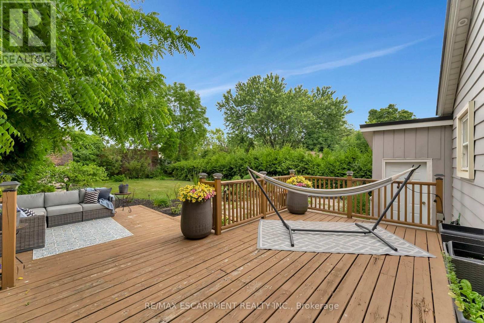 Photo 46 of 2387 Glenwood School Drive, Burlington ON