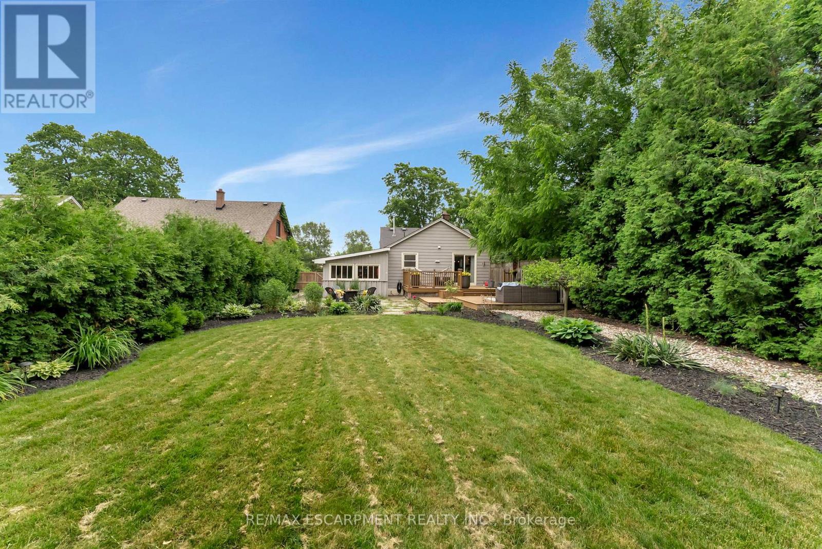 Photo 47 of 2387 Glenwood School Drive, Burlington ON