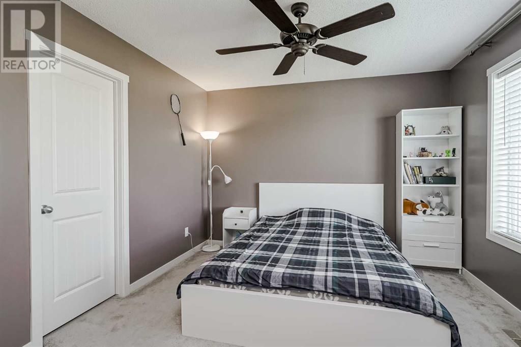 Single Family House for Sale in  Copperpond Landing SE Copperfield Calgary 