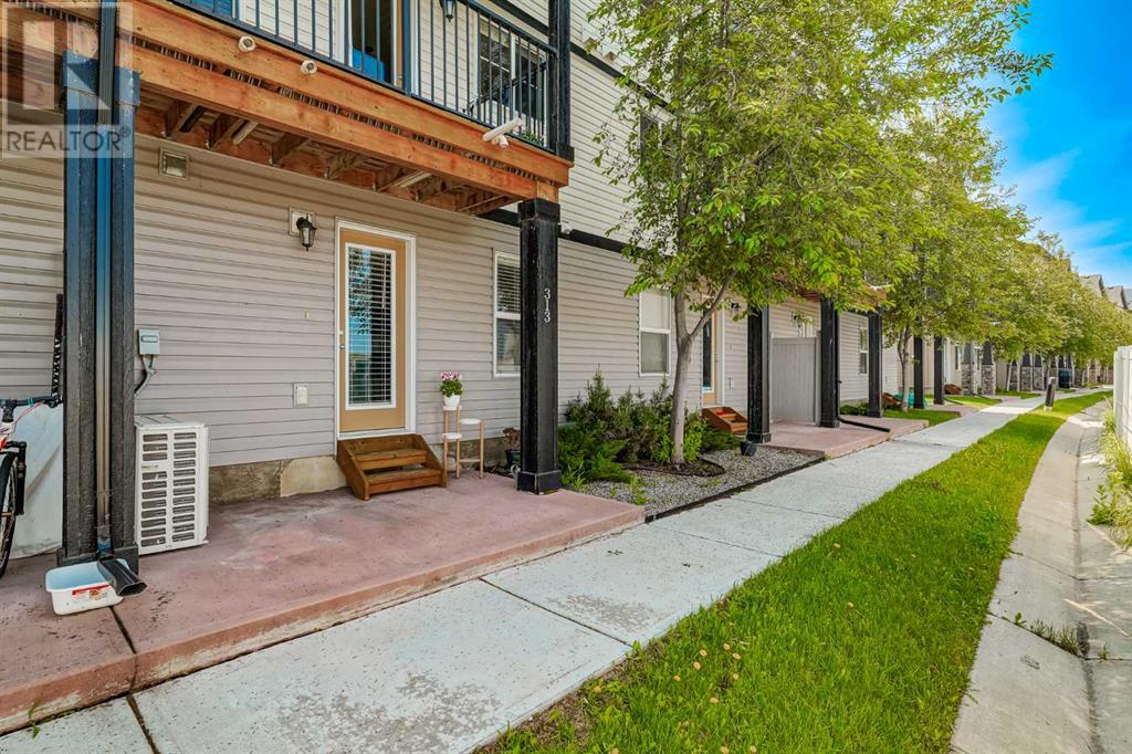 Single Family House for Sale in  Copperpond Landing SE Copperfield Calgary 