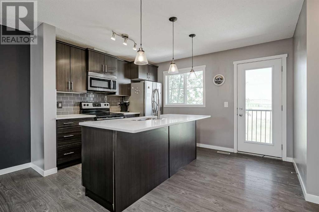 Single Family House for Sale in  Copperpond Landing SE Copperfield Calgary 