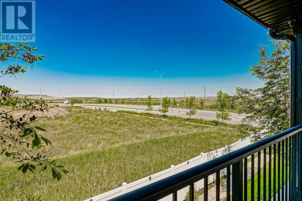Single Family House for Sale in  Copperpond Landing SE Copperfield Calgary 