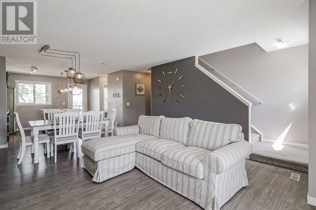 Single Family House for Sale in  Copperpond Landing SE Copperfield Calgary 