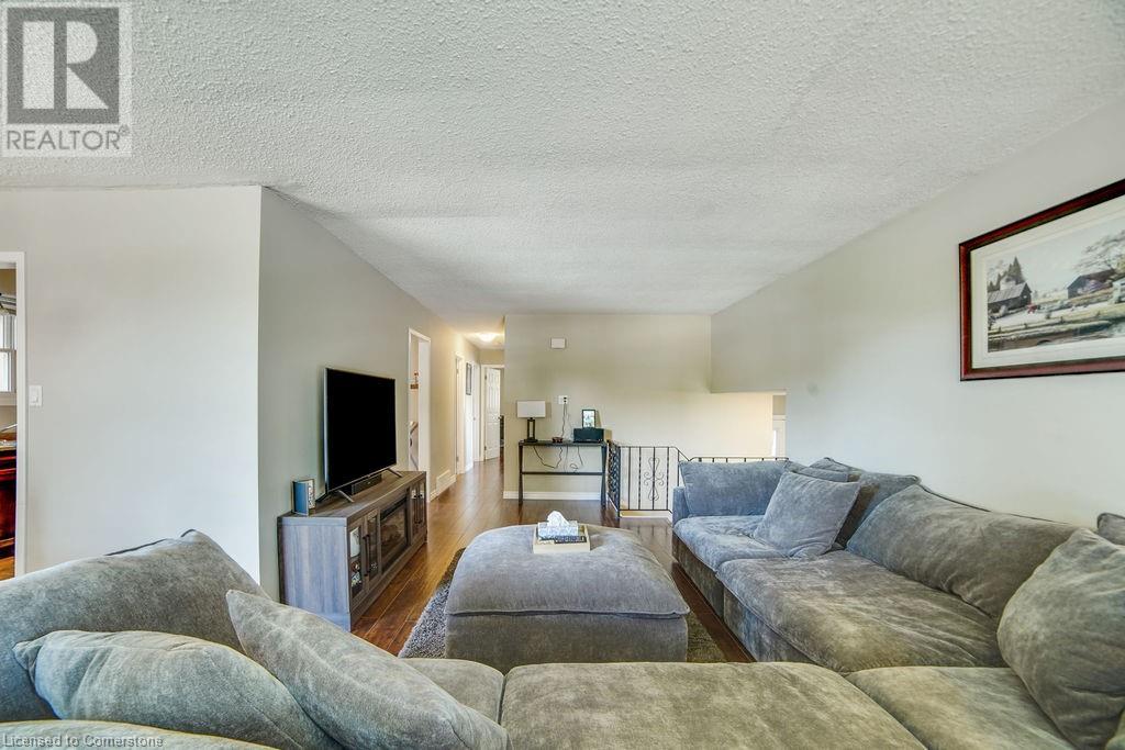 Photo 40 of 295 Haller Crescent, Caledonia ON