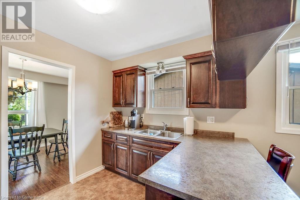Photo 12 of 295 Haller Crescent, Caledonia ON