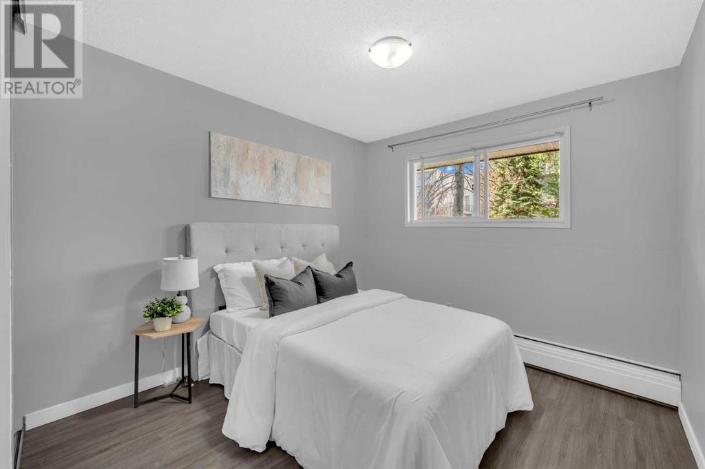 Single Family House for Sale in    Avenue SW Windsor Park Calgary 