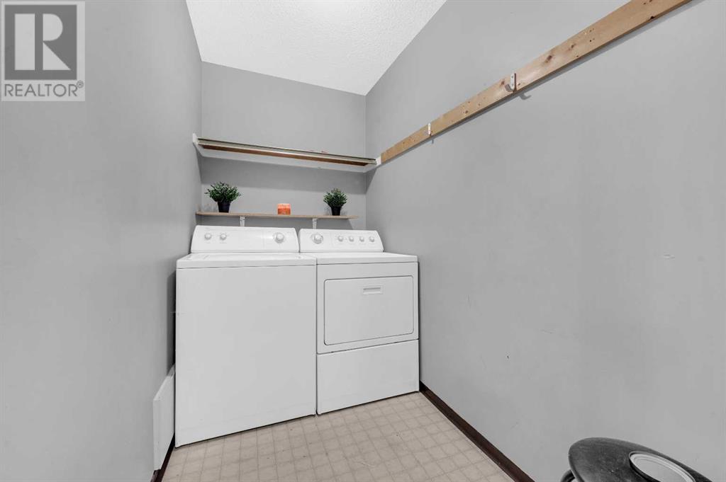 Single Family House for Sale in    Avenue SW Windsor Park Calgary 