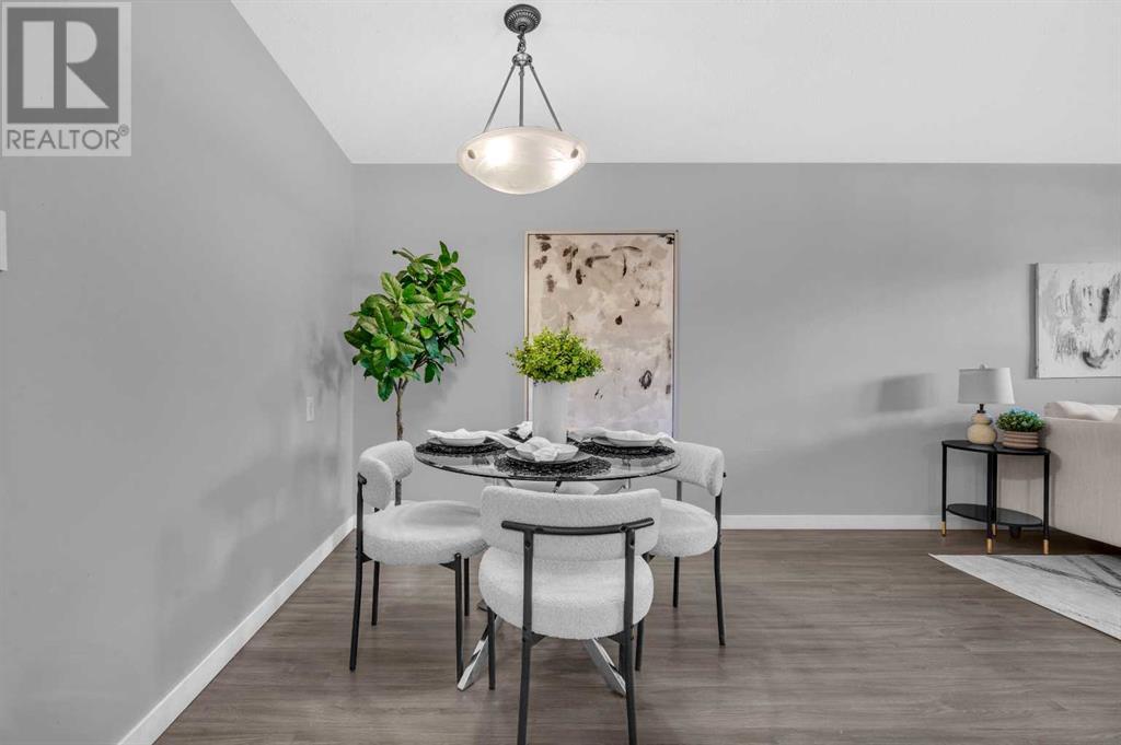 Single Family House for Sale in    Avenue SW Windsor Park Calgary 