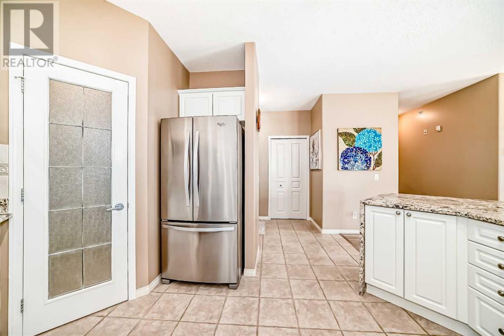 Single Family House for Sale in   Lake Fraser Court SE Lake Bonavista Calgary 