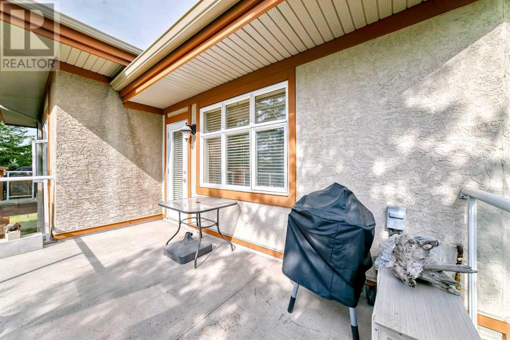 Single Family House for Sale in   Lake Fraser Court SE Lake Bonavista Calgary 