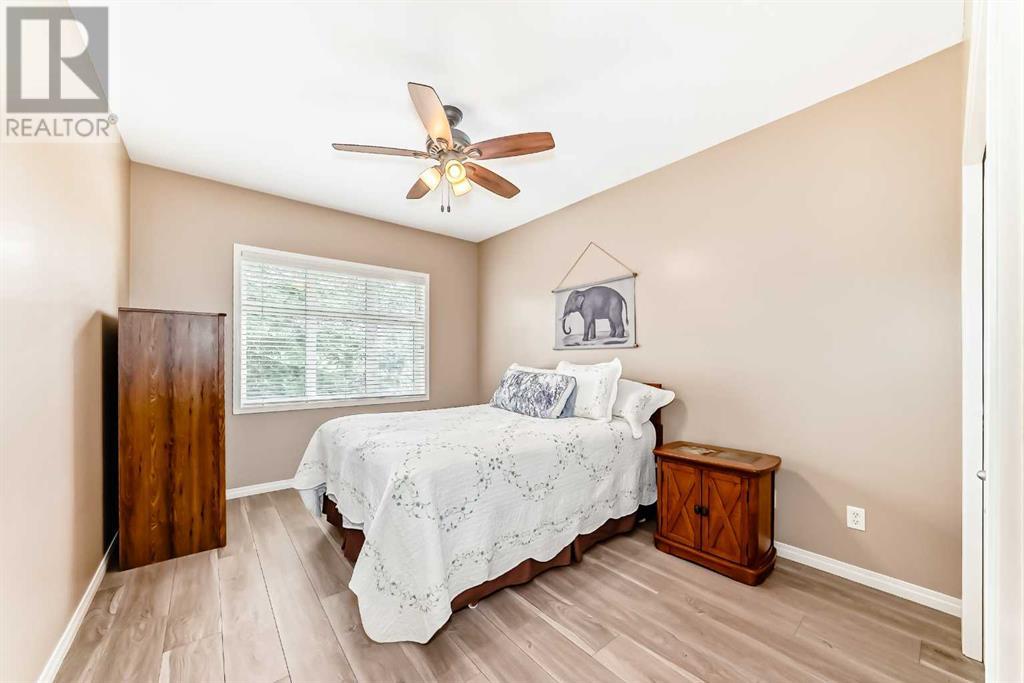 Single Family House for Sale in   Lake Fraser Court SE Lake Bonavista Calgary 