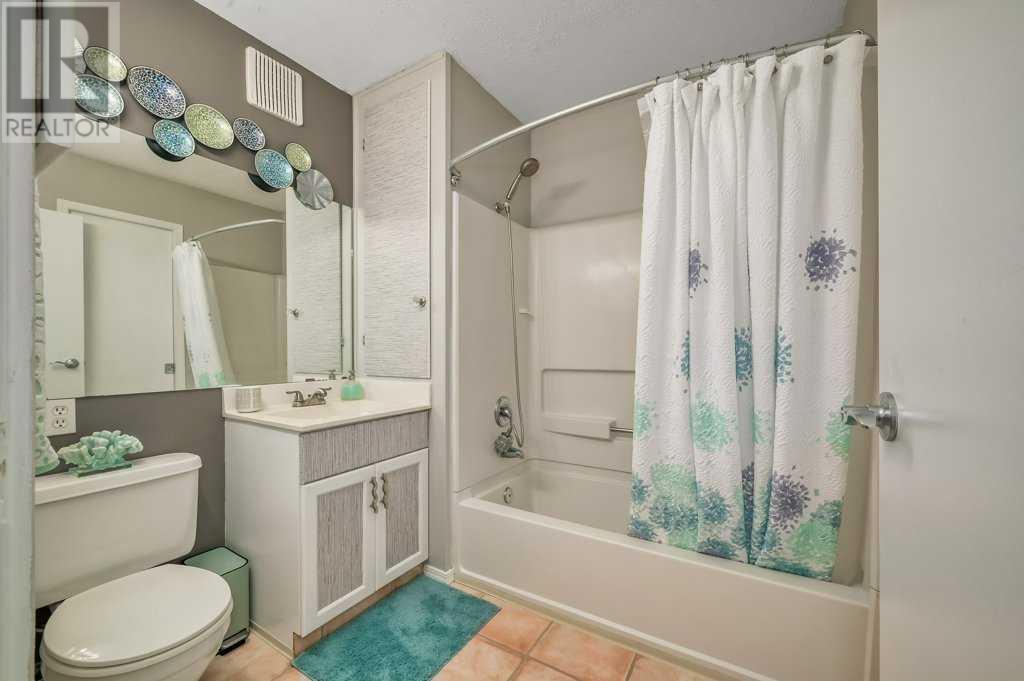 Single Family House for Sale in  Merrill Drive NE Winston Heights/Mountview Calgary 