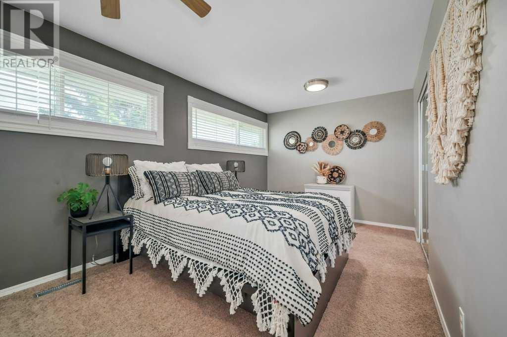 Single Family House for Sale in  Merrill Drive NE Winston Heights/Mountview Calgary 